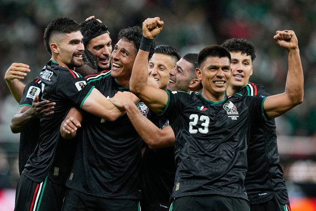 Mắc sai lầm phòng ngự, tuyển Hàn Quốc thua trận trước Mexico - Ảnh 2.