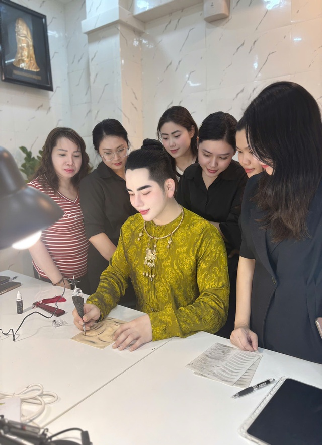 Viện thẩm mỹ Cậu Hy: "Một đôi chân mày đẹp sẽ phụ thuộc vào rất nhiều yếu tố" - Ảnh 3.
