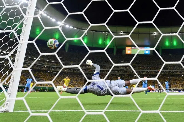 Vất vả hạ CHDC Congo, Colombia đoạt vé vào vòng knock-out - Ảnh 2.