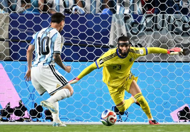 World Cup của những khán đài nhập cư - Ảnh 4.