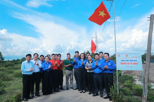 Khánh thành "Đường cờ Tổ quốc" tại Tây Ninh - Ảnh 1.