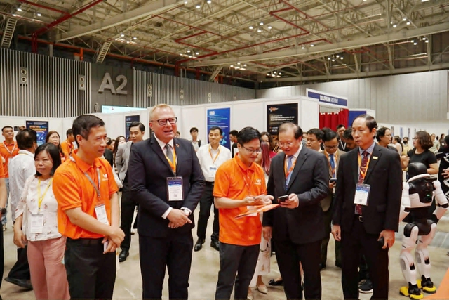 Vietnamobile giới thiệu hệ sinh thái số dành cho doanh nghiệp - Ảnh 1.