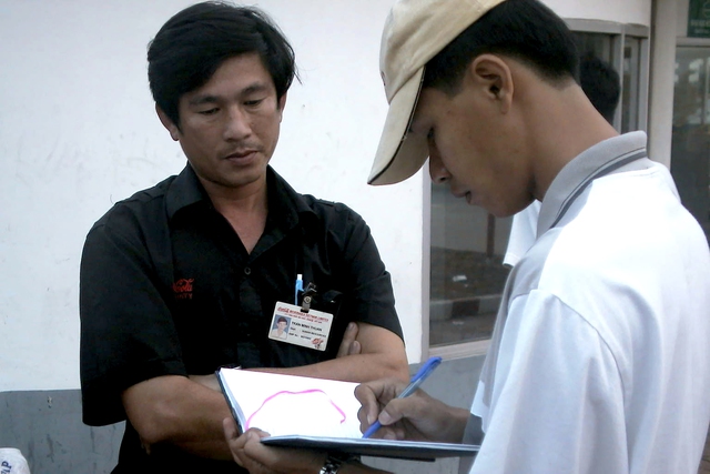 Những năm tháng đi cùng người lao động - Ảnh 2.