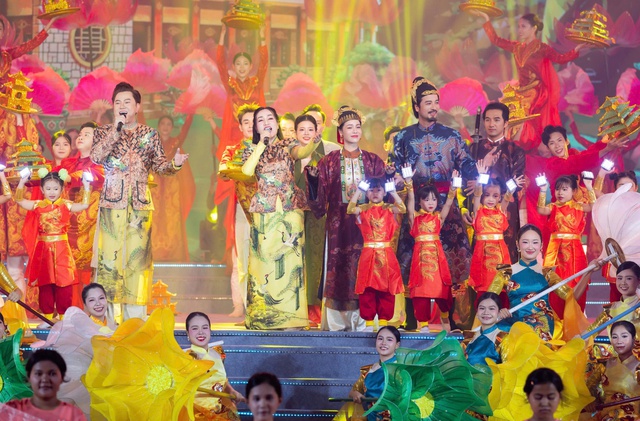 Diễn viên Đoàn Minh Tài tự hào khi hóa thân tướng Thoại Ngọc Hầu tại lễ hội Vía Bà Chúa Xứ Núi Sam - Ảnh 4.