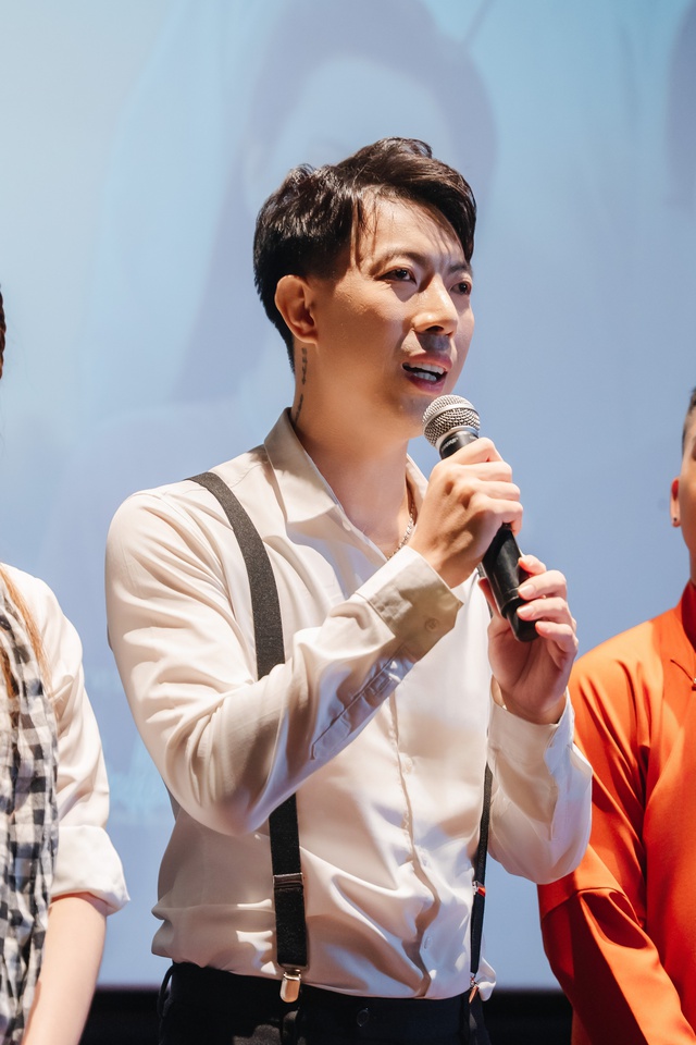Nhìn ca sĩ Hoài Nhân, ta sẽ thấy "không ai là cùng đường" - Ảnh 2.