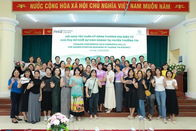 Coca-Cola Việt Nam tiếp nối nỗ lực trao quyền cho phụ nữ trong thời đại số - Ảnh 1.