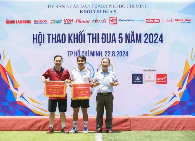 Hội thao Khối thi đua 5 năm 2024: VOH vô địch bóng đá, HTV vô địch quần vợt- Ảnh 10.