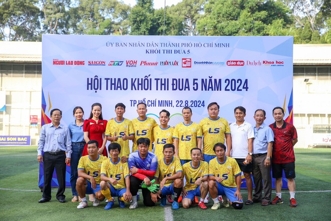 Hội thao Khối thi đua 5 năm 2024: VOH vô địch bóng đá, HTV vô địch quần vợt- Ảnh 7.