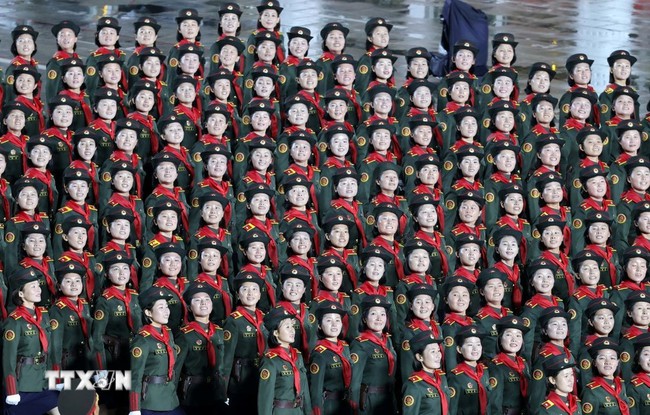 Tổng Bí thư Tô Lâm dự Lễ duyệt binh kỷ niệm 80 năm thành lập Đảng Lao động Triều Tiên - Ảnh 7. Tổng Bí thư Tô Lâm dự Lễ duyệt binh kỷ niệm 80 năm thành lập Đảng Lao động Triều Tiên - Ảnh 7.