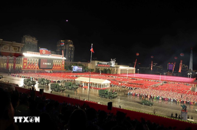 Tổng Bí thư Tô Lâm dự Lễ duyệt binh kỷ niệm 80 năm thành lập Đảng Lao động Triều Tiên - Ảnh 10. Tổng Bí thư Tô Lâm dự Lễ duyệt binh kỷ niệm 80 năm thành lập Đảng Lao động Triều Tiên - Ảnh 10.
