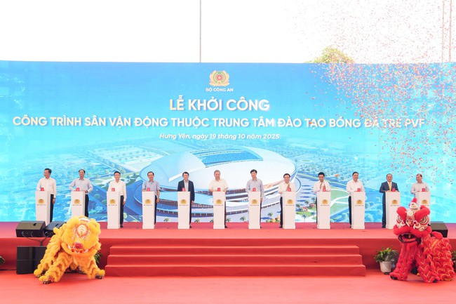 Tổng Bí thư Tô Lâm khởi công xây dựng sân vận động PVF hiện đại nhất Việt Nam - Ảnh 3. Tổng Bí thư Tô Lâm khởi công xây dựng sân vận động PVF hiện đại nhất Việt Nam - Ảnh 3.