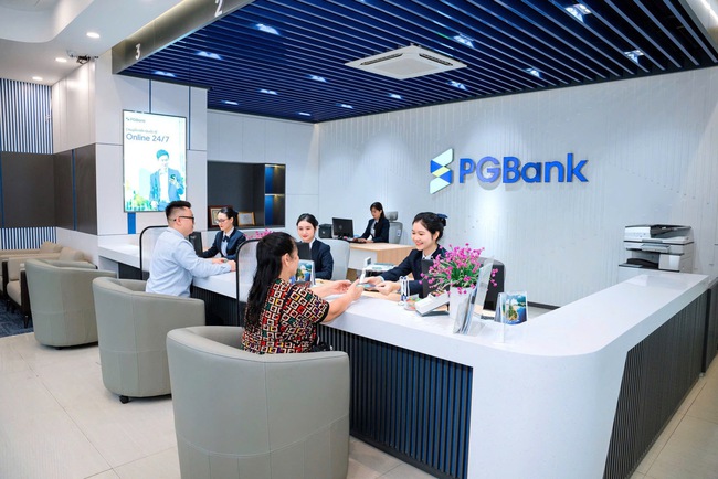 PGBank tăng trưởng ổn định, lợi nhuận trước thuế gần 500 tỉ đồng sau 9 tháng - Ảnh 1. PGBank tăng trưởng ổn định, lợi nhuận trước thuế gần 500 tỉ đồng sau 9 tháng - Ảnh 1.