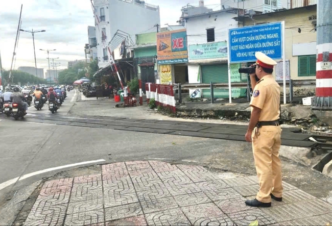 Tra cứu và chuẩn bị tiền 83 trường hợp đi vào khu vực cấm bị CSGT TP HCM ghi hình phạt nguội  - Ảnh 1.