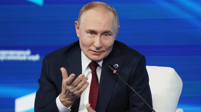 Tổng thống Putin cảnh báo leo thang trong quan hệ Nga - Mỹ, chỉ trích Pháp bắt tàu dầu- Ảnh 1.