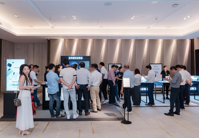 Hai Sáu Sáu bắt tay cùng Samsung mở rộng danh mục điện thoại trong kênh điện máy - Ảnh 3.