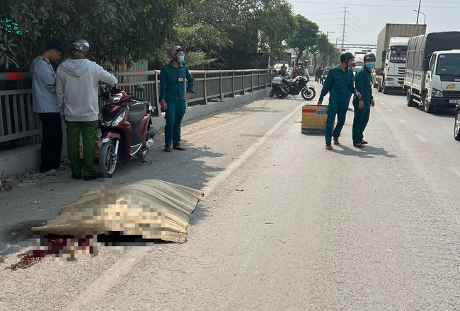 Tìm tài xế ô tô gây tai nạn ở đường Võ Chí Công, TPHCM - Ảnh 1.