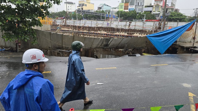 Hiện trường vụ sập "hố tử thần" ngay trung tâm Đà Nẵng - Ảnh 5.