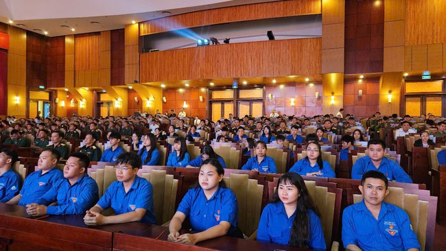 Tôn vinh điển hình học tập và làm theo tư tưởng, đạo đức, phong cách Hồ Chí Minh - Ảnh 3.