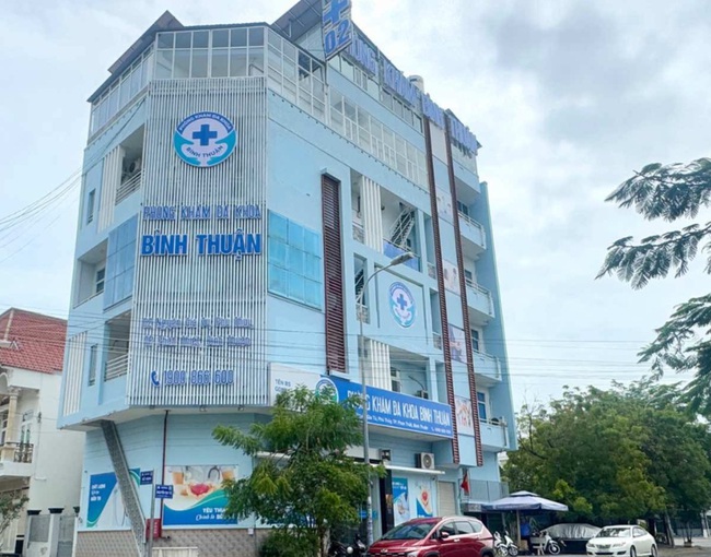 Bị tố cắt bao quy đầu giá hơn 50 triệu đồng, phòng khám trả lại gần 40 triệu và bị phạt 19,7 triệu- Ảnh 1.