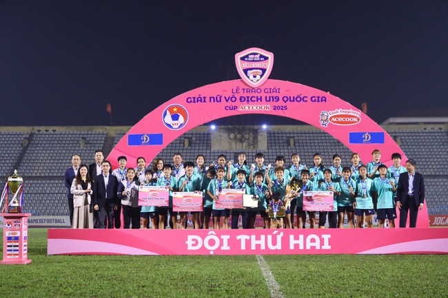 U19 nữ Phong Phú Hà Nam bảo vệ ngôi hậu thành công- Ảnh 3. U19 nữ Phong Phú Hà Nam bảo vệ ngôi hậu thành công- Ảnh 3.