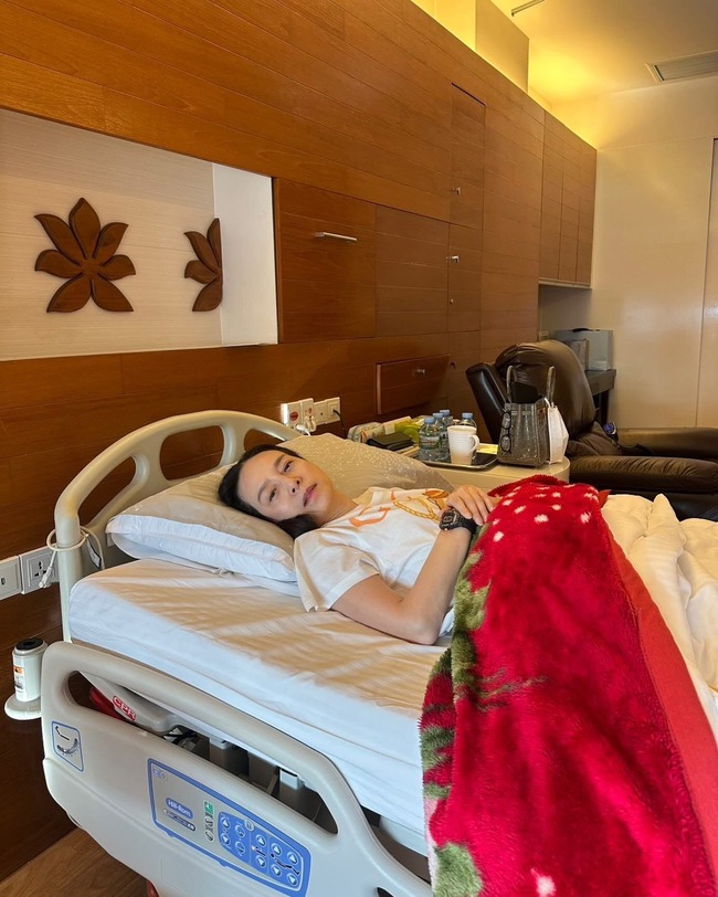 Madam Pang phải nhập viện vì cứu LĐBĐ Thái Lan khỏi trắng tay- Ảnh 1. Madam Pang phải nhập viện vì cứu LĐBĐ Thái Lan khỏi trắng tay- Ảnh 1.
