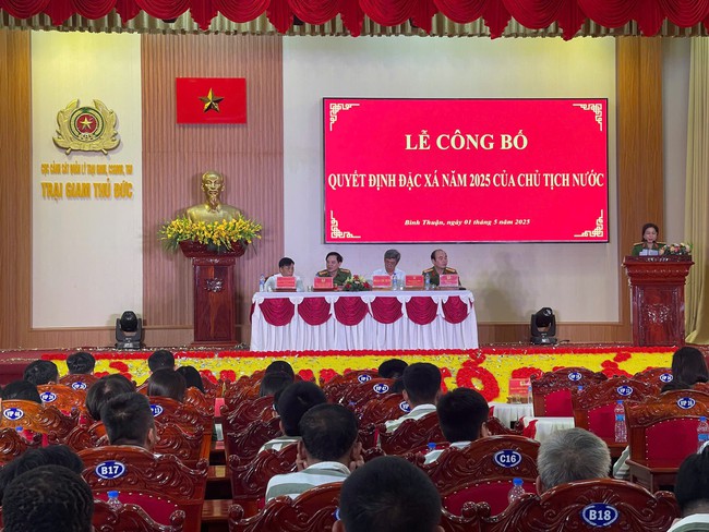 Trại giam lớn nhất nước công bố đặc xá 276 phạm nhân, có 15 người nước ngoài- Ảnh 1.