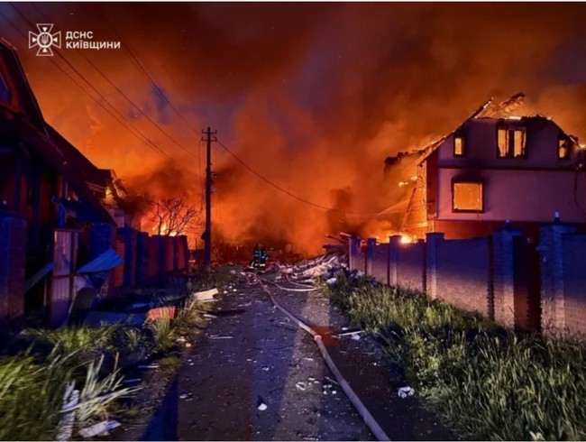 Nga mở cuộc không kích "lớn nhất từ trước đến nay" vào Ukraine  - Ảnh 1.