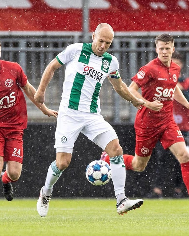 Arjen Robben chuyển sang nghiệp huấn luyện- Ảnh 1. Arjen Robben chuyển sang nghiệp huấn luyện- Ảnh 1.