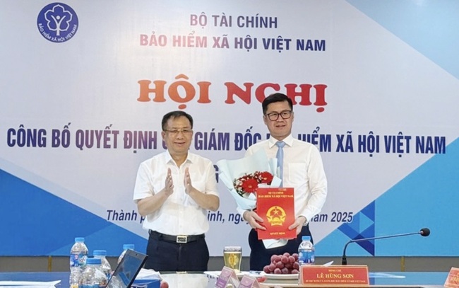 Từ 1-6, chính thức sáp nhập BHXH TP HCM, tỉnh Bình Dương và Bà Rịa - Vũng Tàu- Ảnh 1. Từ 1-6, chính thức sáp nhập BHXH TP HCM, tỉnh Bình Dương và Bà Rịa - Vũng Tàu- Ảnh 1.