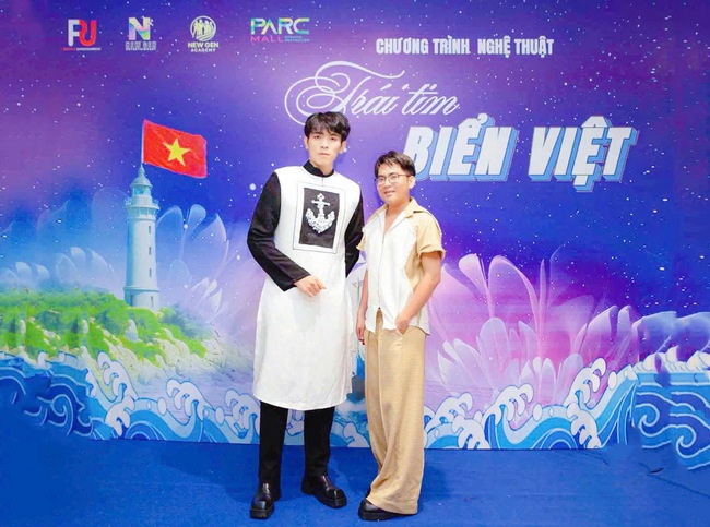 NTK Lê Minh Phú: Khi thời trang trở thành ngôn ngữ truyền tải “Trái Tim Biển Việt”- Ảnh 1.