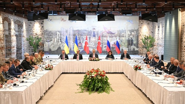 Ukraine - Nga ngồi vào bàn đàm phán sau đòn tấn công dữ dội - Ảnh 1.