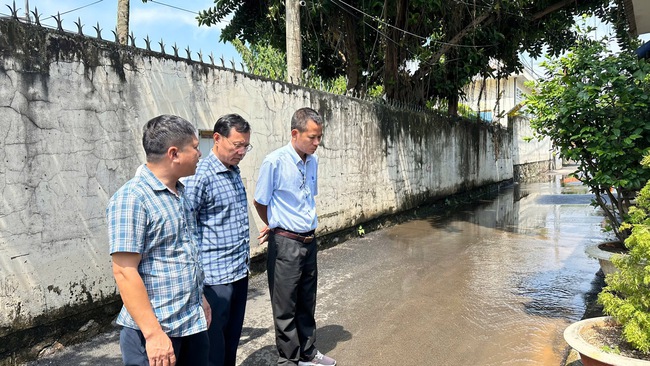 Vụ kẹt xe nghiêm trọng gần cầu Cỏ May, TP Vũng Tàu: Cơ quan chức năng vào cuộc xử lý - Ảnh 2. Vụ kẹt xe nghiêm trọng gần cầu Cỏ May, TP Vũng Tàu: Cơ quan chức năng vào cuộc xử lý - Ảnh 2.