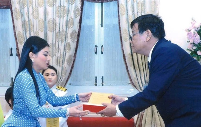 Nhà văn Nguyễn Một: Tận tâm với nghề, say mê với nghiệp- Ảnh 8. Nhà văn Nguyễn Một: Tận tâm với nghề, say mê với nghiệp- Ảnh 8.