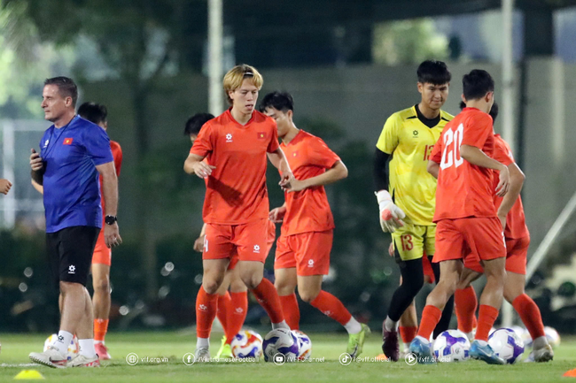 U23 Việt Nam sẵn sàng so tài U23 Philippines- Ảnh 1. U23 Việt Nam sẵn sàng so tài U23 Philippines- Ảnh 1.