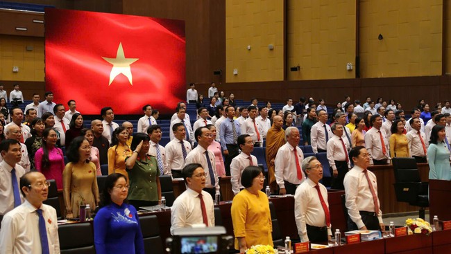 Kỳ họp thứ hai HĐND TP HCM đang diễn ra tại phường Bình Dương- Ảnh 3.