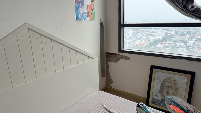 TP HCM: Khảo sát căn chung cư 34 tầng có vết nứt lớn ở tầng 16- Ảnh 2. TP HCM: Khảo sát căn chung cư 34 tầng có vết nứt lớn ở tầng 16- Ảnh 2.