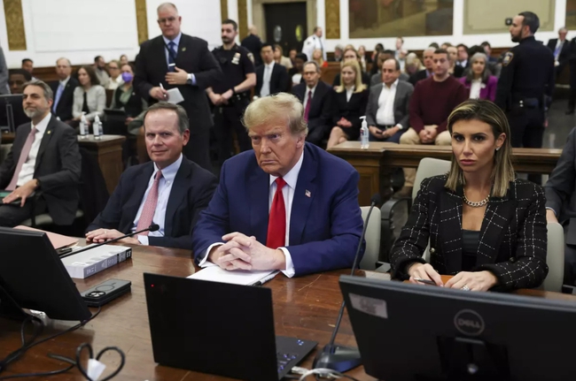 Tổng thống Donald Trump nhận tin vui lớn từ toà án - Ảnh 1. Tổng thống Donald Trump nhận tin vui lớn từ toà án - Ảnh 1.