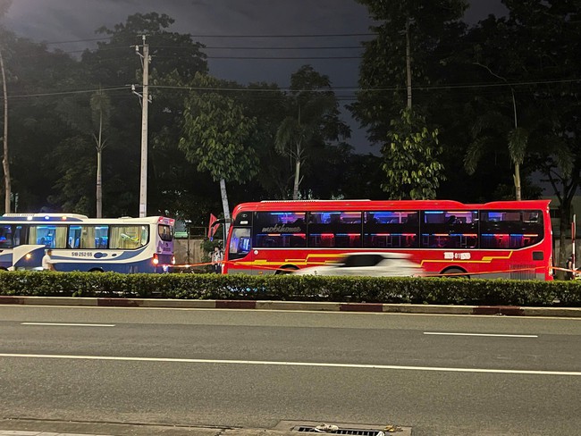 Nam hành khách tử vong bất thường trên xe khách giường nằm- Ảnh 1. Nam hành khách tử vong bất thường trên xe khách giường nằm- Ảnh 1.