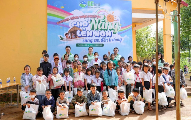 Chở nắng lên non – Cùng em đến trường- Ảnh 1. Chở nắng lên non – Cùng em đến trường- Ảnh 1.