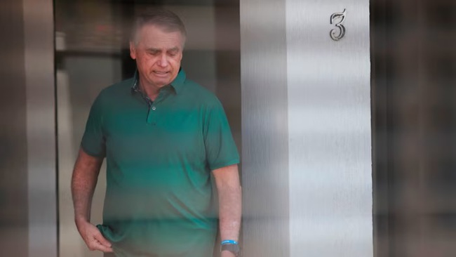 Cựu Tổng thống Brazil Bolsonaro bị kết án hơn 27 năm tù- Ảnh 1.