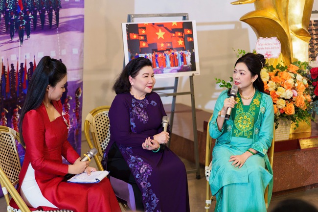 Áo dài Việt – Di sản trường tồn”- Ảnh 2.