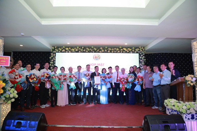 20 suất "Học bổng Báo Người Lao Động" tặng học sinh Duy Xuyên vượt khó, học giỏi- Ảnh 1. 20 suất "Học bổng Báo Người Lao Động" tặng học sinh Duy Xuyên vượt khó, học giỏi- Ảnh 1.