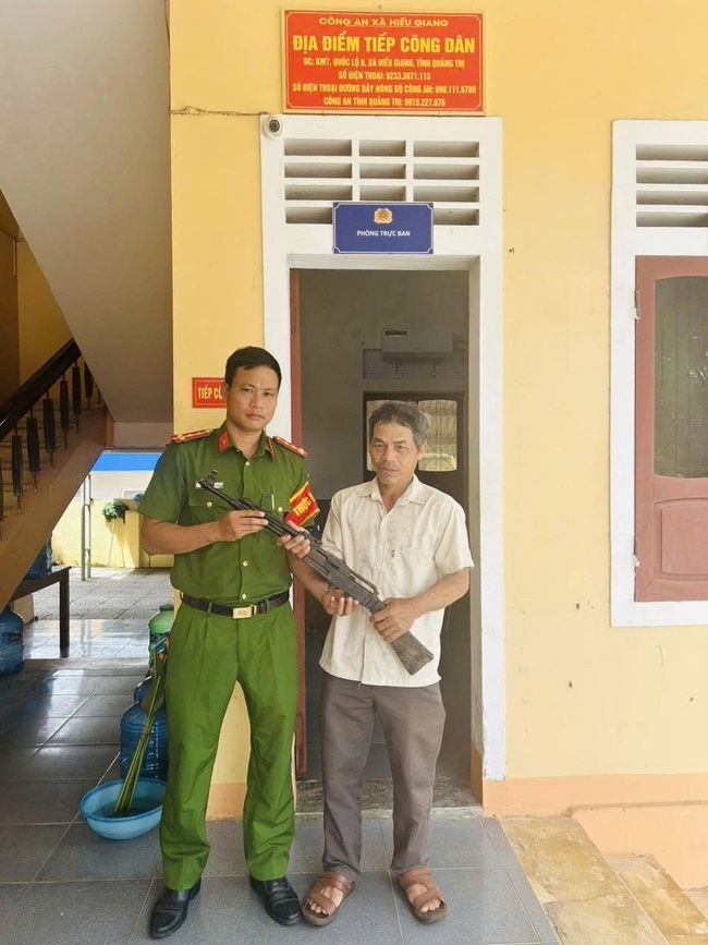 Một người dân ở Đồng Nai giao nộp gần 1.400 viên đạn- Ảnh 2.