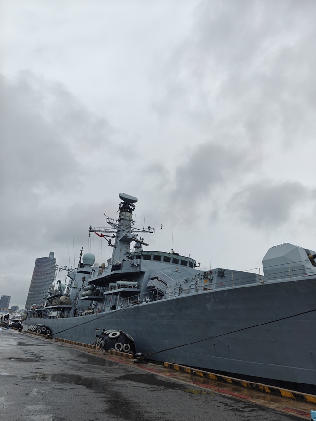 Tàu Hải quân Anh HMS Richmond trở lại Việt Nam- Ảnh 2. Tàu Hải quân Anh HMS Richmond trở lại Việt Nam- Ảnh 2.