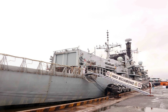 Tàu Hải quân Anh HMS Richmond trở lại Việt Nam- Ảnh 1. Tàu Hải quân Anh HMS Richmond trở lại Việt Nam- Ảnh 1.
