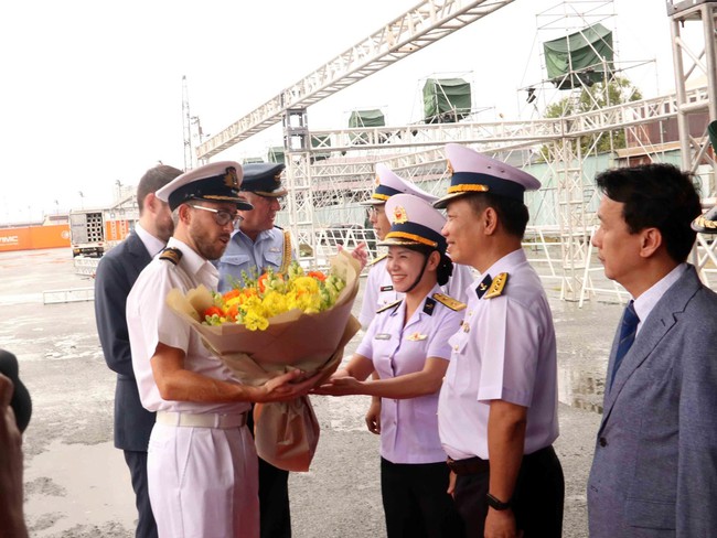 Tàu Hải quân Anh HMS Richmond trở lại Việt Nam- Ảnh 3. Tàu Hải quân Anh HMS Richmond trở lại Việt Nam- Ảnh 3.
