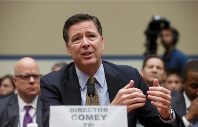 Mỹ truy tố cựu giám đốc FBI James Comey - Ảnh 1.