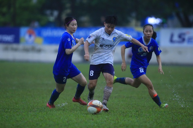 Hải Yến lập hat-trick, Hà Nội đoạt lại ngôi đầu từ TP HCM 1- Ảnh 2.