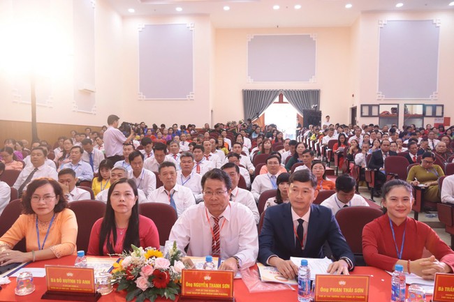 MTTQ Việt Nam TP HCM trao tặng phường Thuận An công trình an sinh xã hội 200 triệu đồng- Ảnh 2.