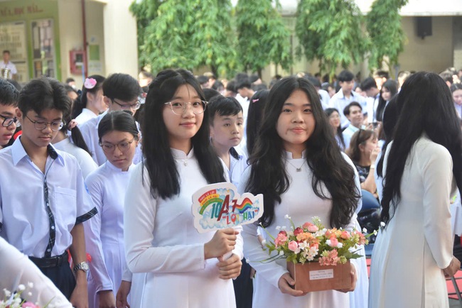 Nhiều cảm xúc trong ngày khai giảng đặc biệt của học sinh đầu cấp- Ảnh 20.